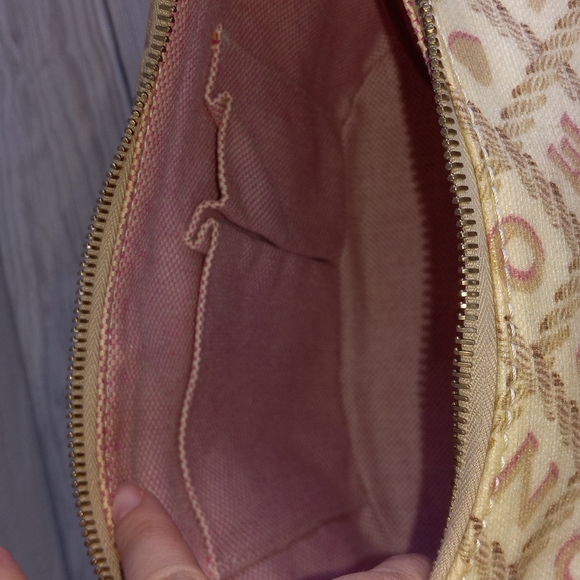 ❌️🚫 SOLD! Dooney & Bourke Vintage Coated Cotton Crossword Bucket Bag & Wallet - Picture 11 of 16